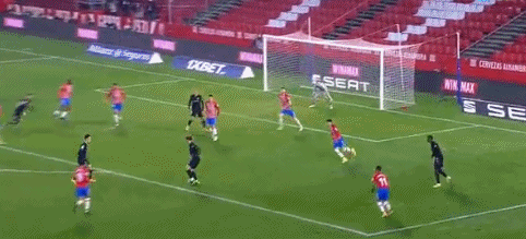 弗里克解锁巴萨复兴密码，欧冠生死战前的全面剖析