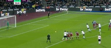 波兰主帅惊叹莱万职业精神：罗纳尔迪尼奥都不敢这样活