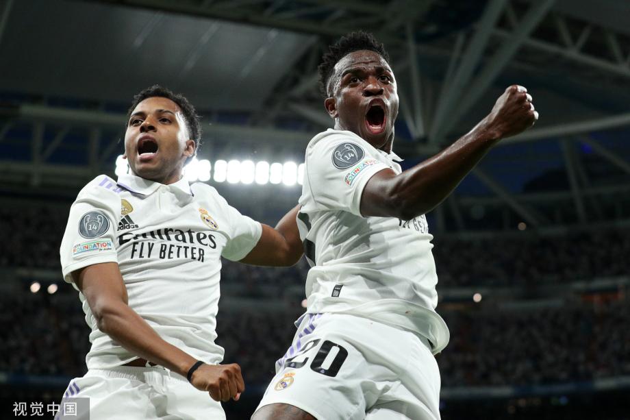 帕尔马官方：铃木彩艳成功接受手指骨折手术；据悉伤缺3个月