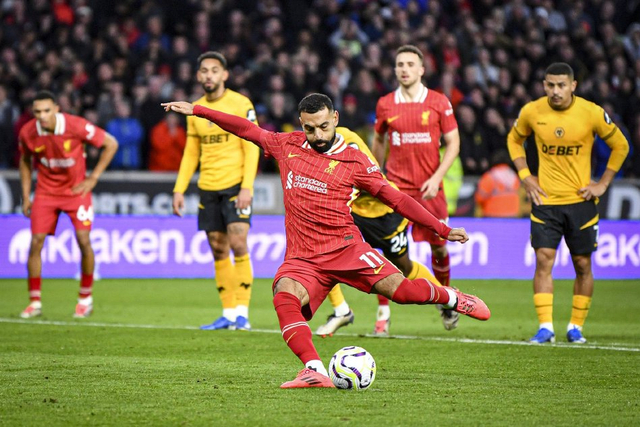 国足未来第一左后卫：华裔球星90万欧转会费登陆波兰联赛！