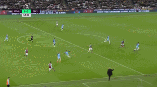 英超赛场亮点：利物浦逆转曼联,