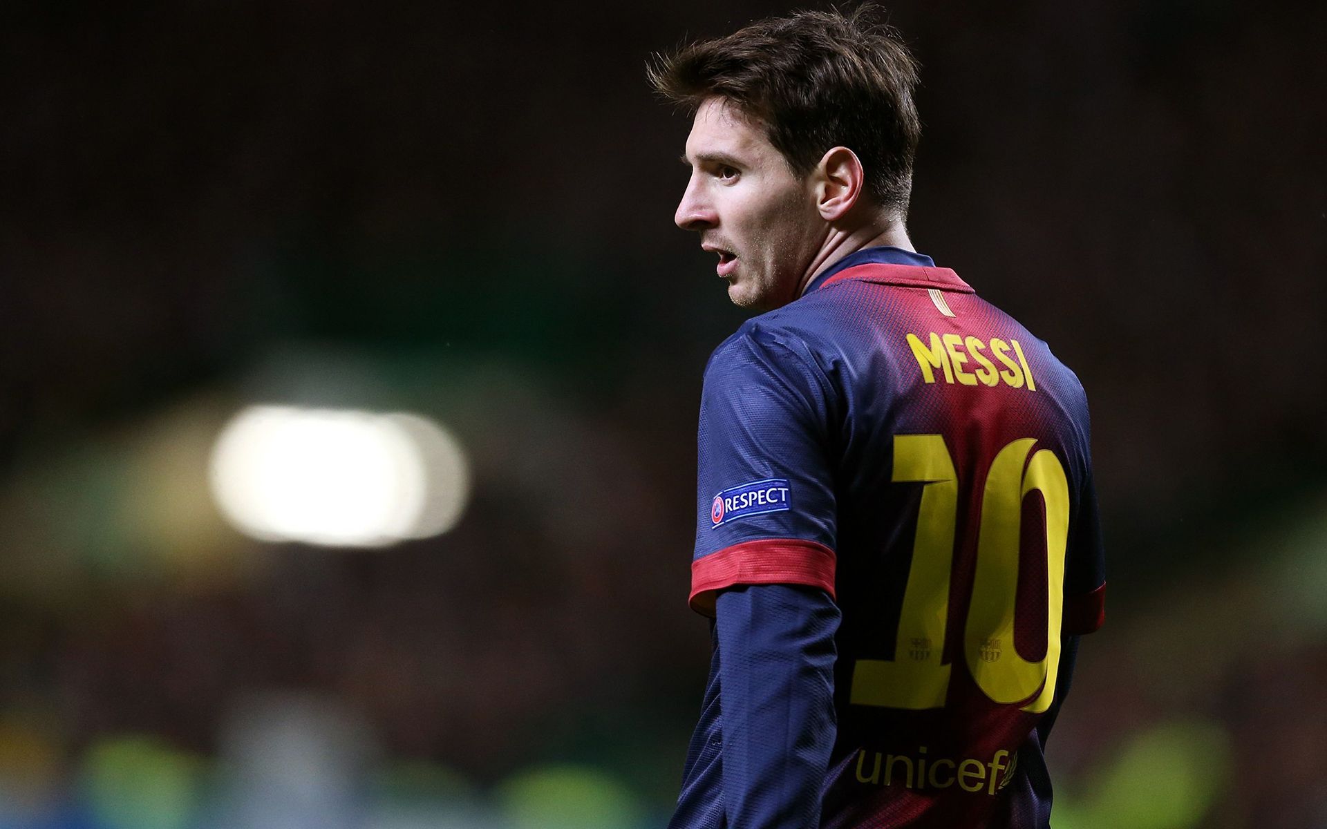 中足联官方：俱乐部中超赢球奖限额300万，亚冠限额600万