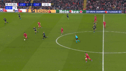 马丁内斯：C罗的价值绝不仅限于辉煌的过去，更立足于当下