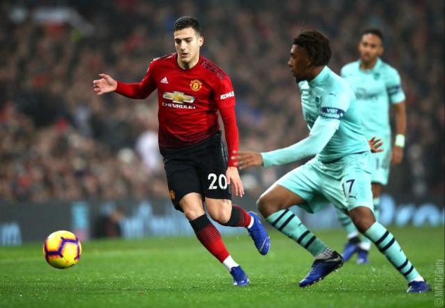 索尔斯克亚：02年欧冠半决赛我错失绝佳机会，基恩见我就提它